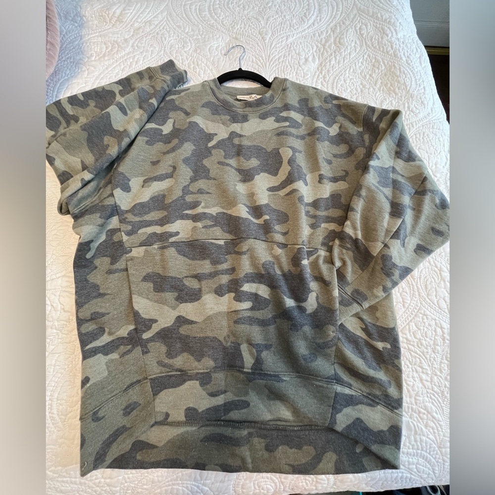 Express oversized camouflage sweater shirt.